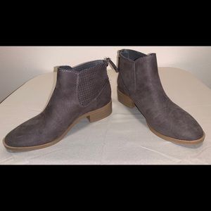 DV Dolce Vita Gray Suede Booties